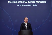 Skupina G7 bo usklajevala preiskave vojnih zločinov v Ukrajini