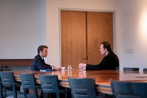 Macron ob obisku v ZDA tudi na "iskrenem" pogovoru z Muskom