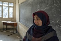 Talibani prepoved študija za ženske upravičujejo s kršenjem pravil