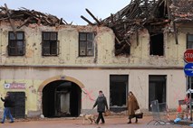 Ob drugi obletnici potresa v Petrinji pet tisoč ljudi še vedno živi v zabojnikih