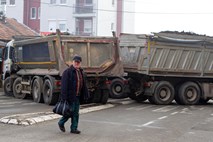 Kurti: Čas za odstranitev barikad na severu Kosova se izteka
