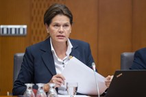 Alenka Bratušek uspešno prestala zaslišanje pred odborom DZ za infrastrukturo