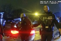 #video Oblasti v Memphisu objavile posnetek surove aretacije temnopoltega Tyra Nicholsa