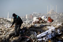 

WHO: Potres v Turčiji najhujša naravna nesreča stoletja v Evropi


