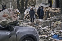 V ruskem obstreljevanju Slovjanska dva mrtva in več ranjenih, v Družkivki zadeli sirotiščino