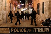 Izraelski policisti v starem delu Jeruzalema ustrelili 26-letnika