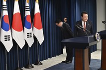 Japonski premier na zgodovinskem obisku v Južni Koreji