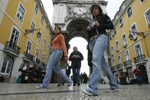 Portugalski parlament izglasoval zakon o dekriminalizaciji evtanazije

