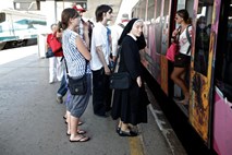 Z junijem na voljo nova vseslovenska vozovnica za potniški promet
