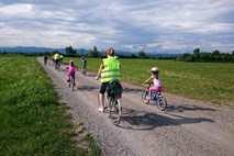 Družinski kolesarski
izlet v Borovnici