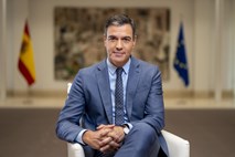 Španski premier Sanchez za julij razpisal predčasne volitve

