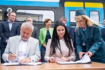 SŽ podpisale pogodbo za nakup 20 novih potniških vlakov


