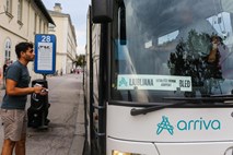 Avtobusi v medkrajevnem prometu lani prepeljali občutno več potnikov

