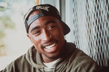 Prstan Tupaca Shakurja prodan za rekordnih milijon dolarjev