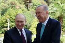 Erdoganovo žitno posredovanje trčilo ob Putinov trdi oreh