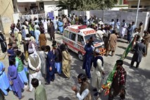 V eksploziji v Pakistanu najmanj 50 mrtvih