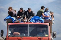 Iz Gorskega Karabaha je v Armenijo pobegnilo že skoraj 100.000 ljudi