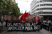 #foto #video Protest na Kongresnem trgu: »Delavstvu oblast, kapitalizem mora past«