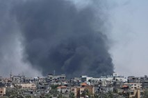 Po odločitvi Meddržavnega sodišča Izrael še okrepil napade na Rafo