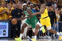 Košarkarji Boston Celtics le še korak oddaljeni od finala NBA