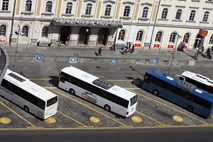 Ustavili skoraj 300 avtobusov: dva med njimi nista bila za na cesto
