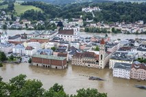 #foto #video Poplave po Evropi: na Spodnjm Bavarskem razglasili katastrofo; najhuje ob Donavi, pet mrtvih