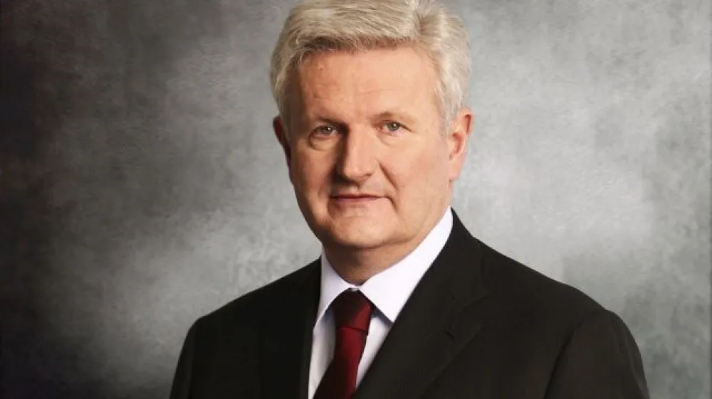 Iz dokumentacije, ki smo jo pridobili, je razvidno,  da je hrva&scaron;ka vlada    Agrokorju Ivice  Todorića omogočala, da je v letu 2005 za drobiž prevzel ogromno mesnopredelovalno podjetje PIK Vrbovec. Čeprav to v razpisni dokumentaciji in prodajnih pogodbah ni bilo določeno,  je vlada kasneje PIK Vrbovec na tajni seji odpisala nekaj deset milijonov evrov terjatev.