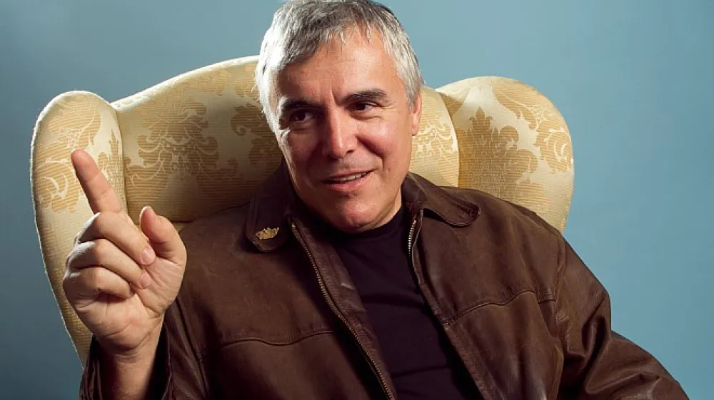 Zoran Predin je moral zaradi spora glede izplačil nadomestil glasbenikom za predvajano glasbo celo sesti na zatožno klop.