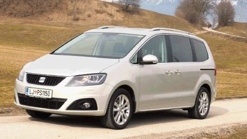 Seat alhambra (na sliki) in opel zafira tourer sta pripadnika novej&scaron;e generacije  velikih enoprostorcev. Kupci v tem razredu i&scaron;čejo predvsem prostornost in  prilagodljivost, ki krasi oba tokratna testna kandidata.