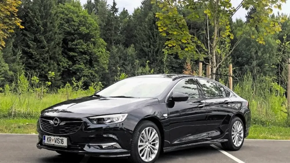 Insignia je zadržala prepoznavno obliko, a je vseeno atraktivnej&scaron;a.