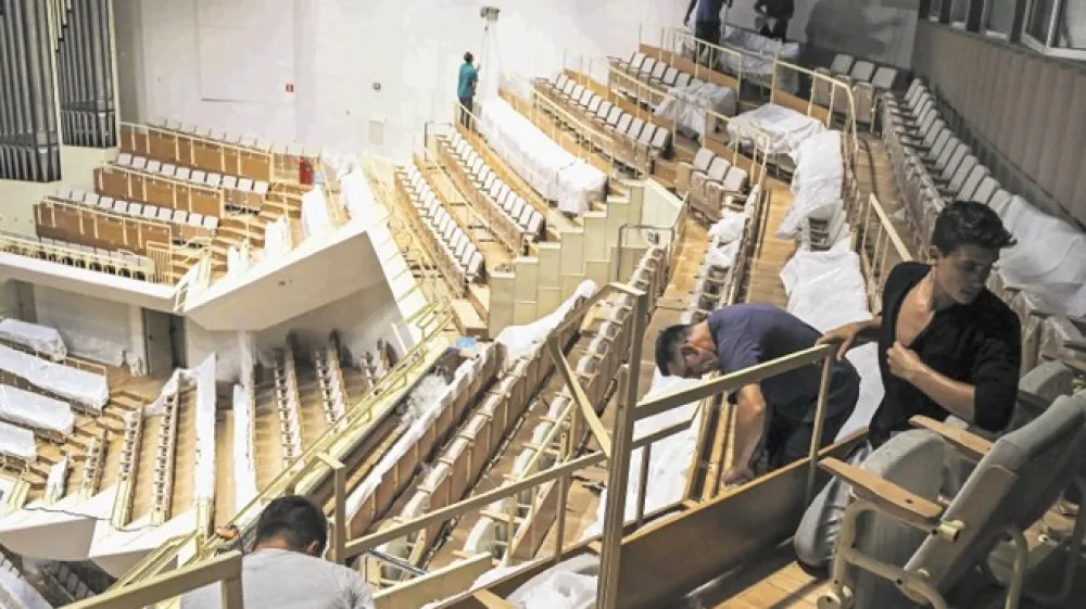 V Cankarjevem domu poskrbijo tudi za lo&scaron;čenje Gallusove dvorane, preden jo oddajo v najem. Zanjo je v grobem treba od&scaron;teti vsaj 15.000 evrov.