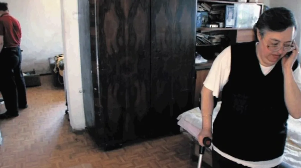 Bičku  uspe  ujeti nekatere zelo  intimne, čeprav povsem vsakdanje prizore, pri tem pa  ne zapade v moraliziranje ali poveličevanje življenja na robu.