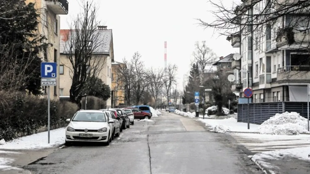 Ravbarjeva ulica se je svojčas imenovala Baragova, dana&scaron;nje ime je dobila leta 1952.