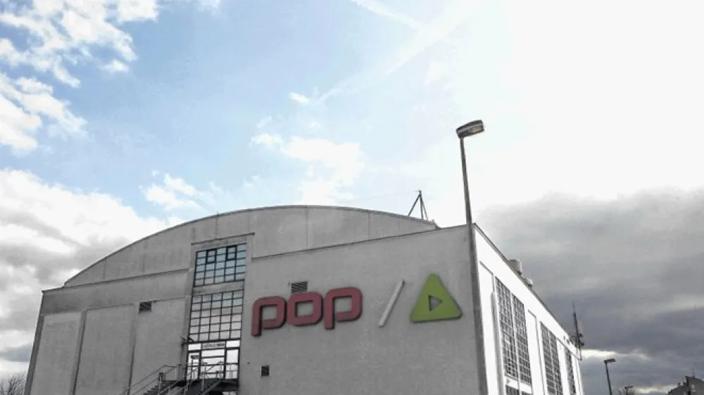 Ne glede na to, da stali&scaron;če družbe Pro Plus neposredno ne vpliva  na njen prevzem  (njihov lastnik je  ameri&scaron;ki sklad CME), se je v javnosti na lastno pobudo  prvič oglasil generalni direktor Pro Plusa Pavel Vrabec.