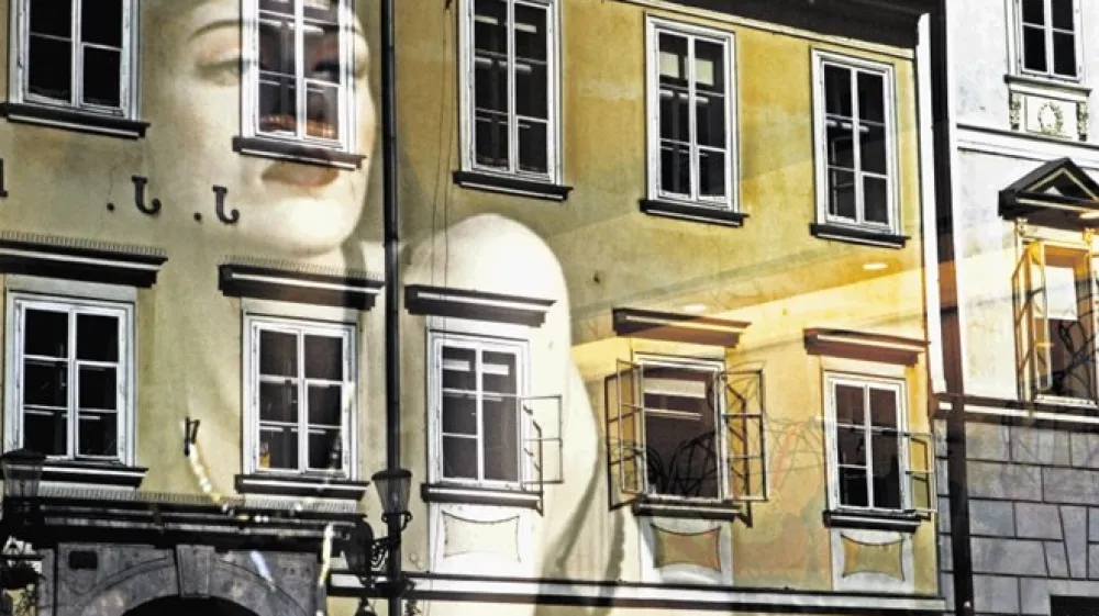 V spolno zlorabo slabotne osebe je vpleten tudi ljubljanski policist. Fotografija je simbolična .