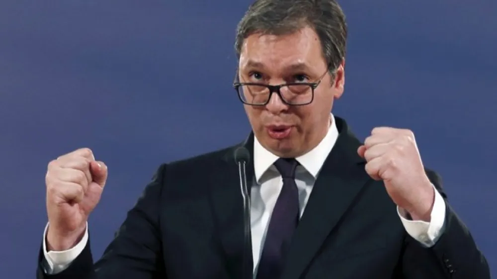 Srbski predsednik Aleksandar Vučić bi na dana&scaron;njem srečanju o Zahodnem Balkanu v Berlinu namesto premierjev Slovenije in Hrva&scaron;ke, Marjana &Scaron;arca in Andreja Plenkovića, raje videl premierje Madžarske, Romunije in Bolgarije.