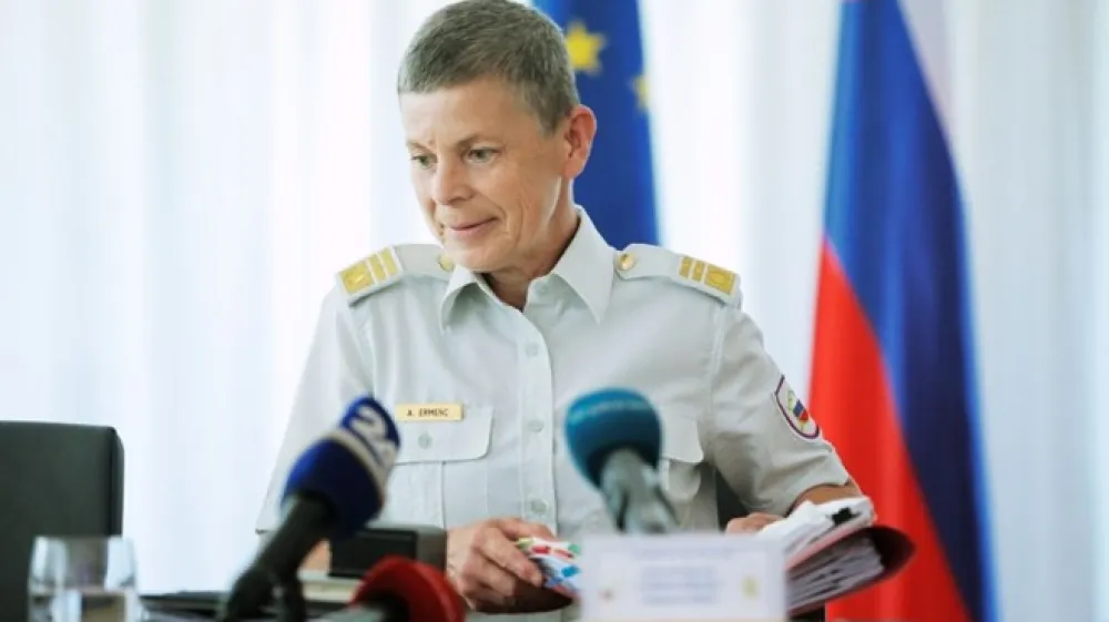 Alenka Ermenc.