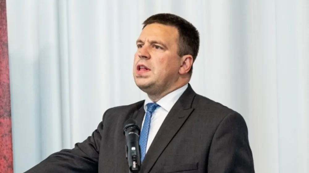 Estonski premier Juri Ratas je danes pričakovano prestal glasovanje o nezaupnici.