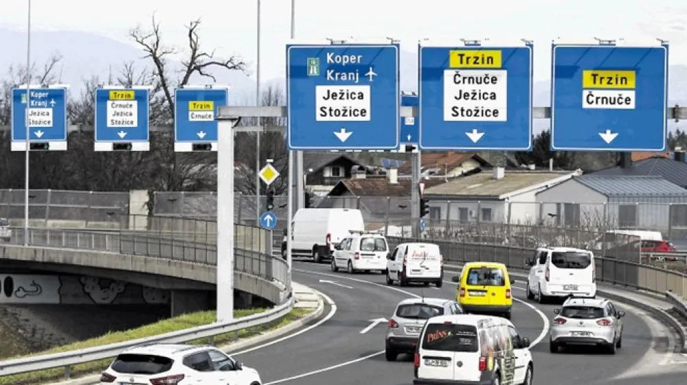 Poleg odseka hitre ceste med &Scaron;martinsko in Dunajsko cesto bodo na Darsu prenovili tudi priključne krake na rondo Tomačevo.