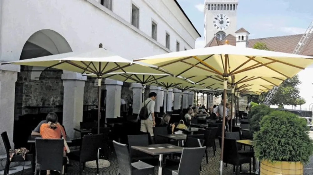 Dosedanja najemnika Gostilne na gradu sta bila Gostilna As in Hi&scaron;a Franko.