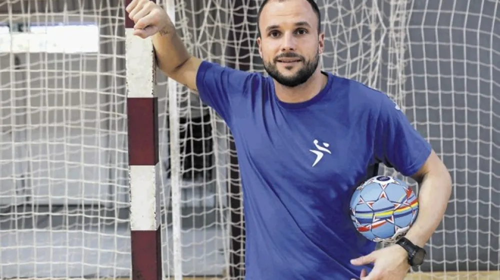 Uro&scaron; Zorman: Seveda nisem želel, da bi bile vse zgodbe v moji knjižni biografiji zgolj pozitivne, ker bi potem iz tega nastala limonada.
