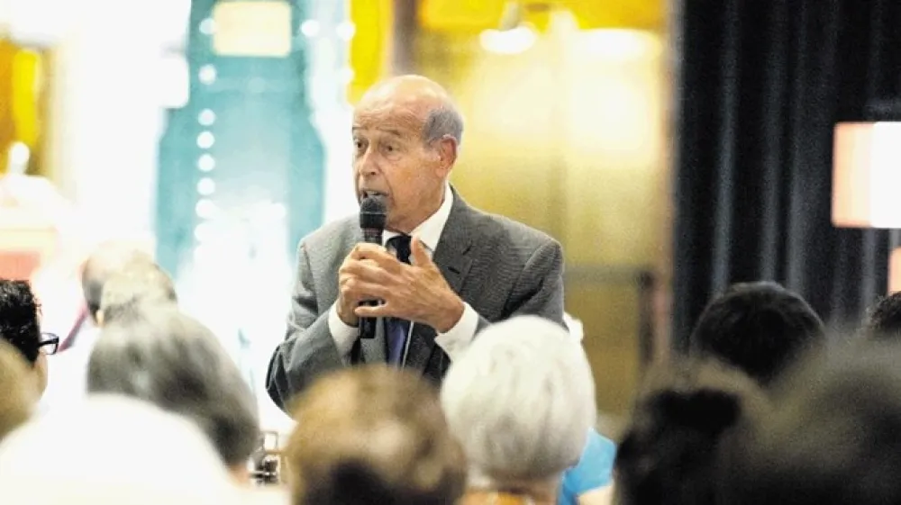 Profesor Ervin Staub velja v ameri&scaron;kih policijskih vrstah za eno   gonilnih sil pri reformiranju njihovih enot.