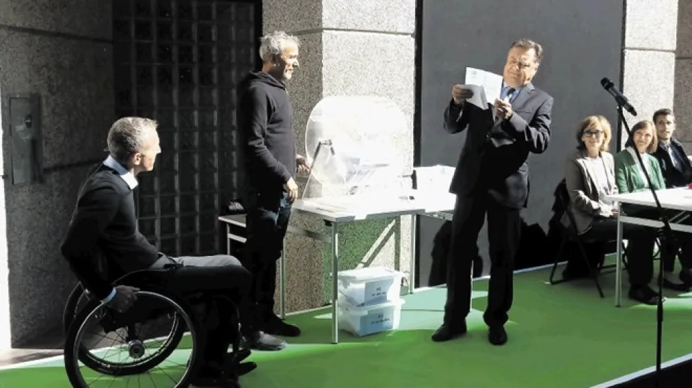 Glede na &scaron;tevilo prejetih prijav na drugi javni razpis za dodelitev stanovanj za mlade je pričakovati, da bo Javni stanovanjski sklad Mestne občine Ljubljana tudi tokrat trideseterico stanovanj, namenjenih mladim, dodelil s pomočjo žreba.
