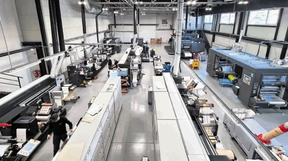 Podjetje ima najmodernej&scaron;o in najkakovostnej&scaron;o tehnolo&scaron;ko opremo ter programsko podporo na najvi&scaron;ji možni ravni.