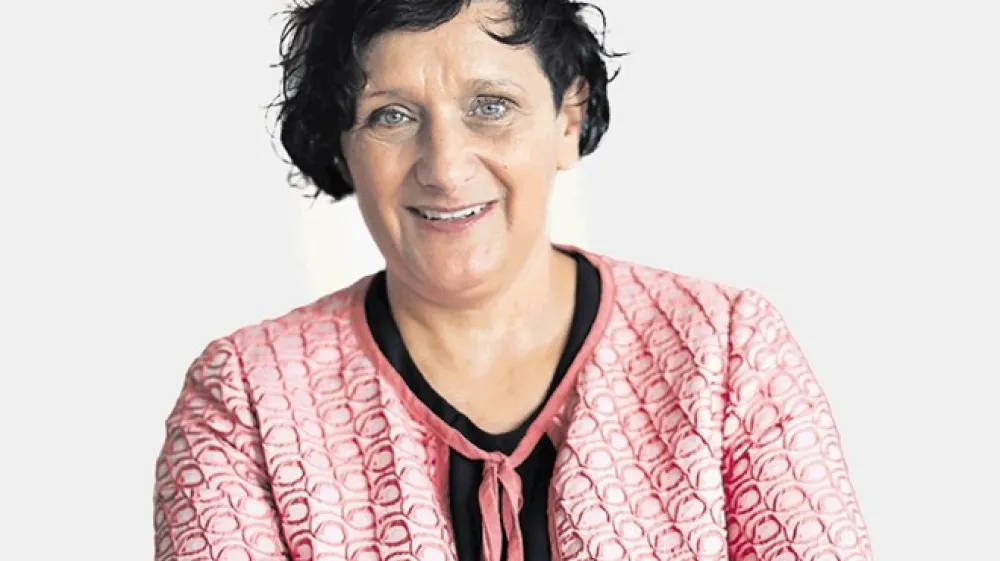 Monika Ažman predsednica Zbornice  zdravstvene in babi&scaron;ke nege
