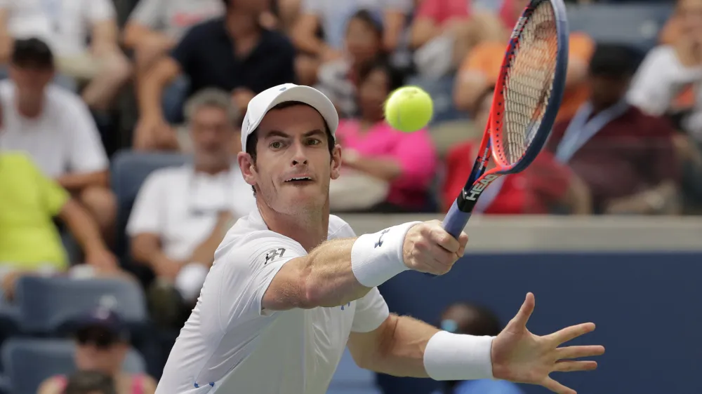 Andy Murray tudi po zamenjavi kolka &scaron;e vedno igra tenis na najvi&scaron;ji ravni. F AP