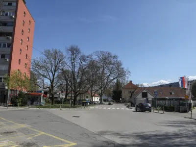 Do danes je o izvoru imena Vodmat najbolj obveljala razlaga, da se poimenovanje tega dela mesta nana&scaron;a na bližnjo motno vodo, Ljubljanico.&nbsp;