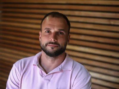 Uro&scaron; Zorman<br><br>- 22.06.2020 - druženje z nekdanjim rokometa&scaron;em Uro&scaron;em Zormanom in pogovor o njegovi biografiji Tako, kot sem rekel<br><br>//FOTO: Luka Cjuha