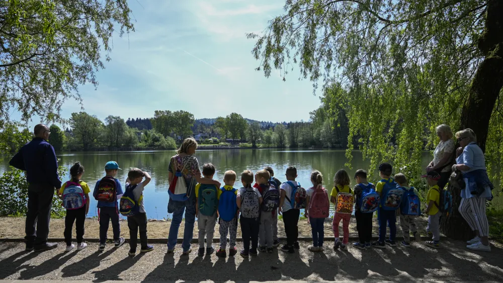 - 05.05.2022 &ndash; Pot ob žici 2022 - Pot spominov in tovari&scaron;tva (PST) &ndash; pohod za otroke iz ljubljanskih vrtcev //FOTO: Nik Erik Neubauer