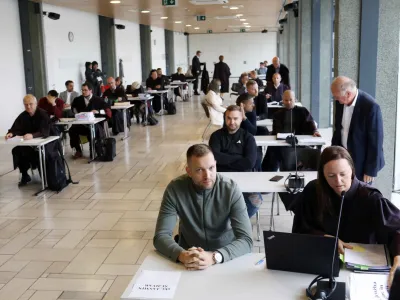 Jasmin &Scaron;ljivar, <br><br>- 09.05.2022 &ndash; sojenje - predobravnavni narok v sojenju bančniku Jasminu &Scaron;ljivarju in skupini soobtoženih v zadevi podeljevanja posojil ljudem, ki kreditno niso bili sposobni <br><br>//FOTO: Tomaž Skale<br>